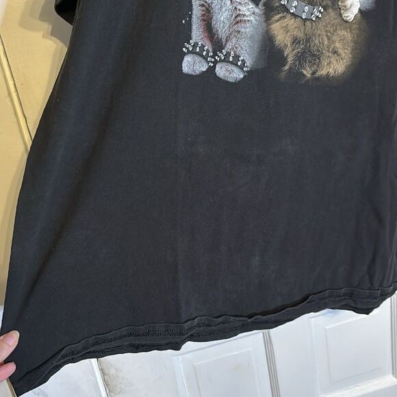 Fifth Sun Unisex Black Gothic Rock and roll Family of kittens T-shirt size 2XL - Picture 3 of 5